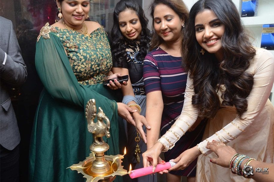 Anupama-Parameshwaran-Inaugurates-ABC-Clinic-at-Banjara-Hills